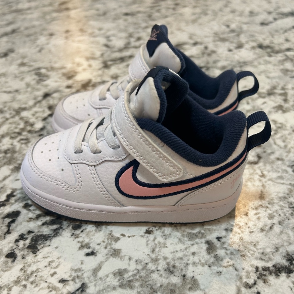 toddler girl nike shoes size 7c